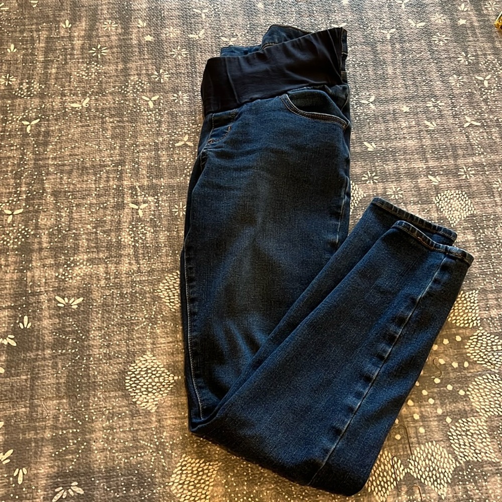 Maternity denim jeans size 25 by LED Luxe Essentials